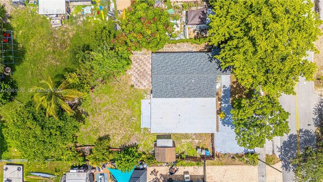 4011 SW 32nd St, West Park, FL 33023