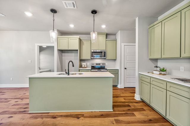 809 Branding Iron Trail, Granbury, TX 76049