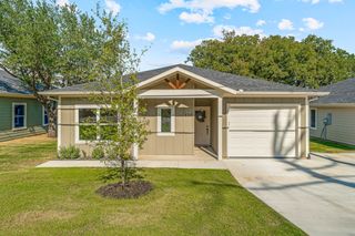 809 Branding Iron Trail, Granbury, TX 76049