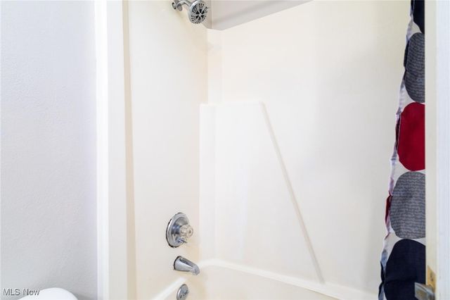 500 502 NEBO Drive, Toronto, OH 43964