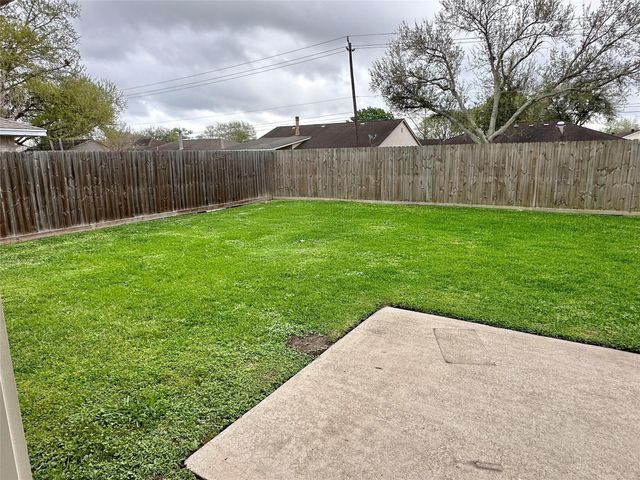 2531 Bisontine Street, Friendswood, TX 77546
