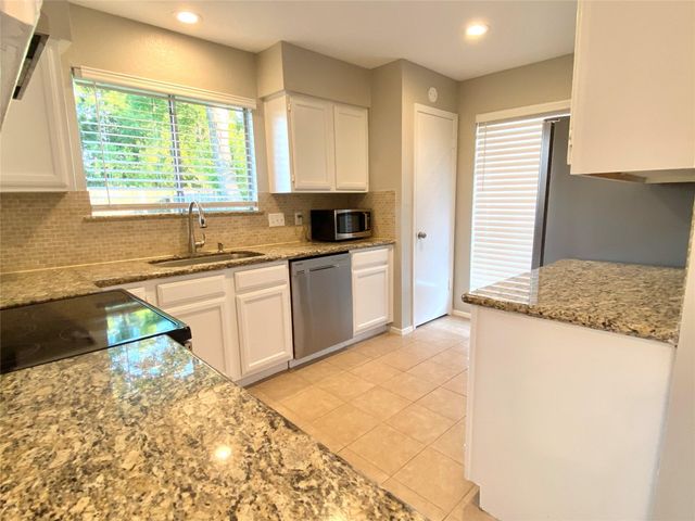 2531 Bisontine Street, Friendswood, TX 77546