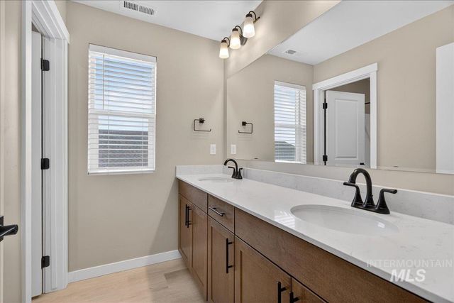 1395 Stirling Meadows St, Middleton, ID 83644