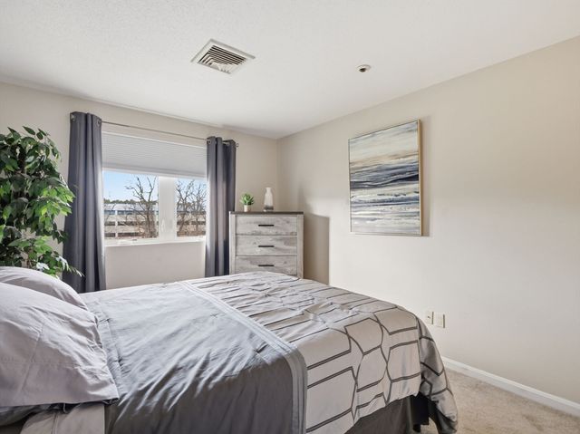 38 Dunham Rd 310, Beverly, MA 01915