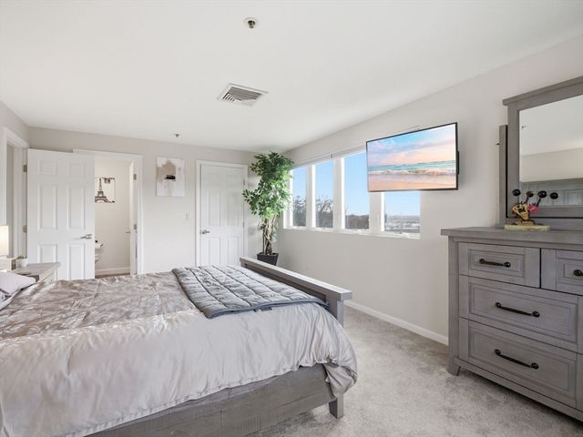 38 Dunham Rd 310, Beverly, MA 01915