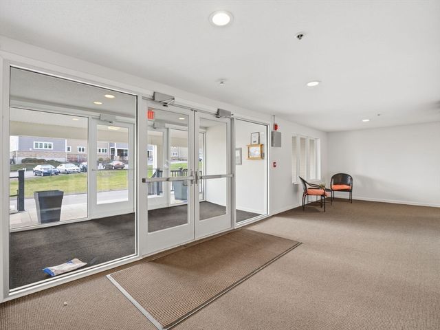 38 Dunham Rd 310, Beverly, MA 01915