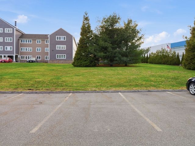 38 Dunham Rd 310, Beverly, MA 01915