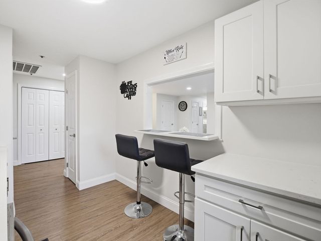 38 Dunham Rd 310, Beverly, MA 01915