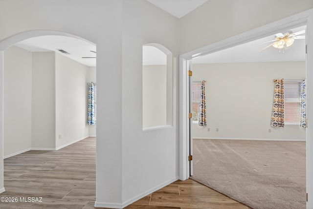 7463 N Bradstreet Drive, Tucson, AZ 85743