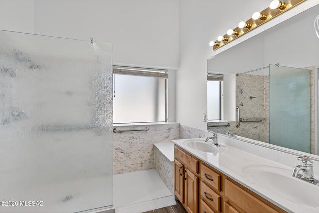 7463 N Bradstreet Drive, Tucson, AZ 85743