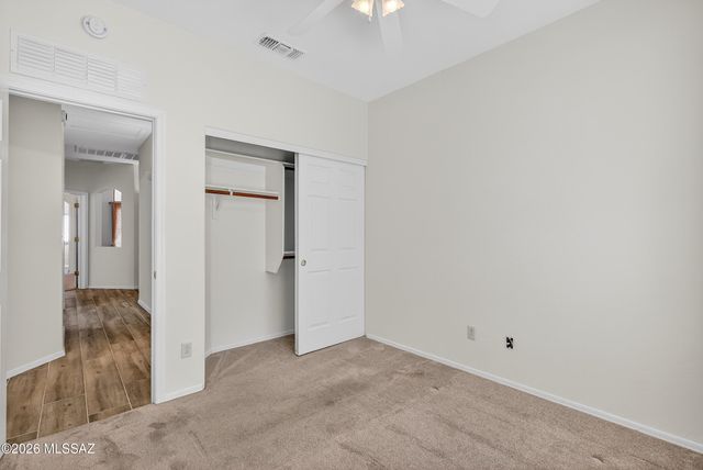 7463 N Bradstreet Drive, Tucson, AZ 85743