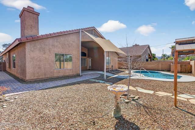 7463 N Bradstreet Drive, Tucson, AZ 85743