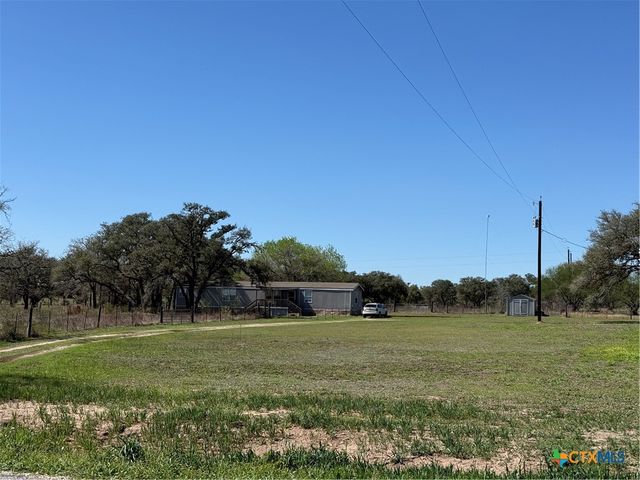 776 Fm 237, Victoria, TX 77905