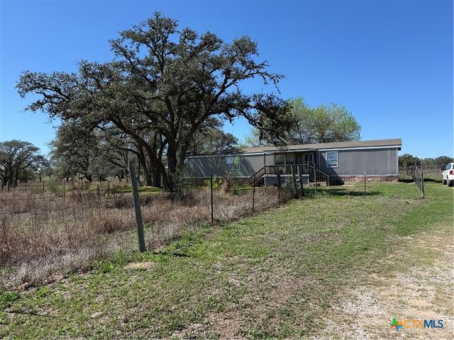 776 Fm 237, Victoria, TX 77905