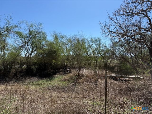 776 Fm 237, Victoria, TX 77905