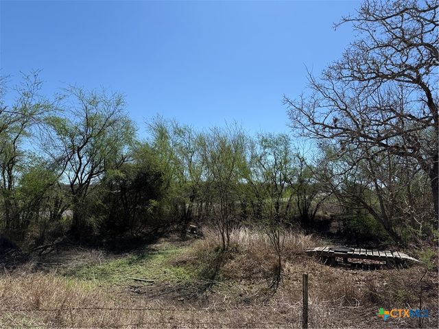 776 Fm 237, Victoria, TX 77905