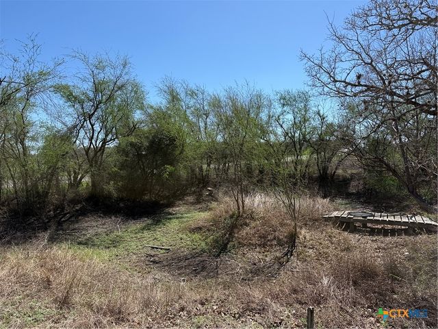 776 Fm 237, Victoria, TX 77905