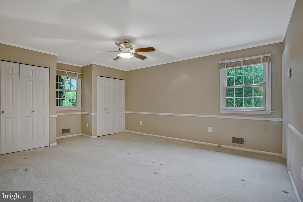 Image 26 of property listing at 3814 SPRING MEADOW DR, Ellicott City, MD 21042