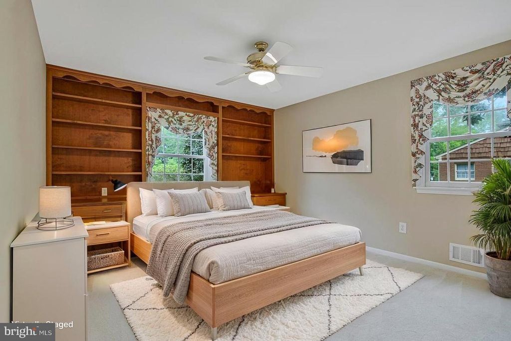 Image 30 of property listing at 3814 SPRING MEADOW DR, Ellicott City, MD 21042