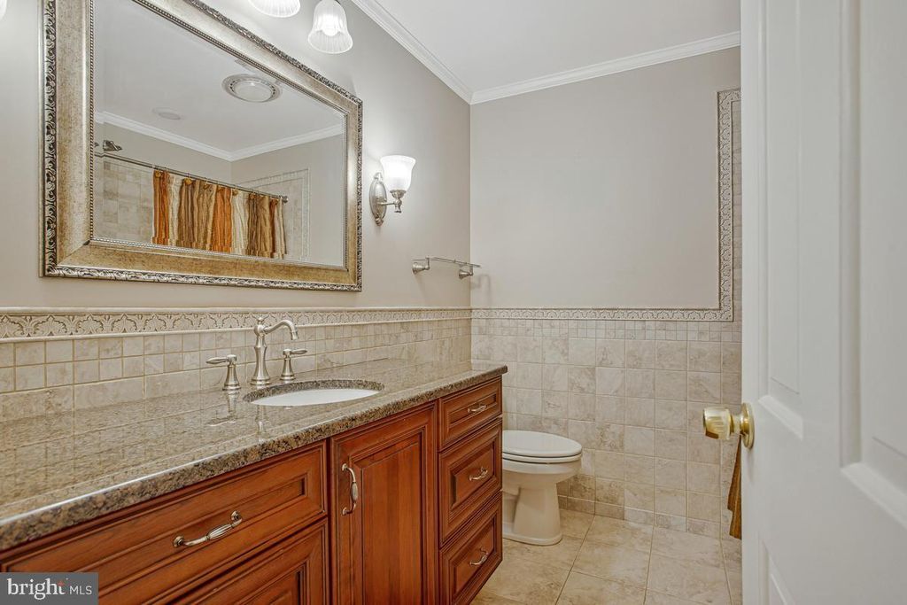 Image 37 of property listing at 3814 SPRING MEADOW DR, Ellicott City, MD 21042