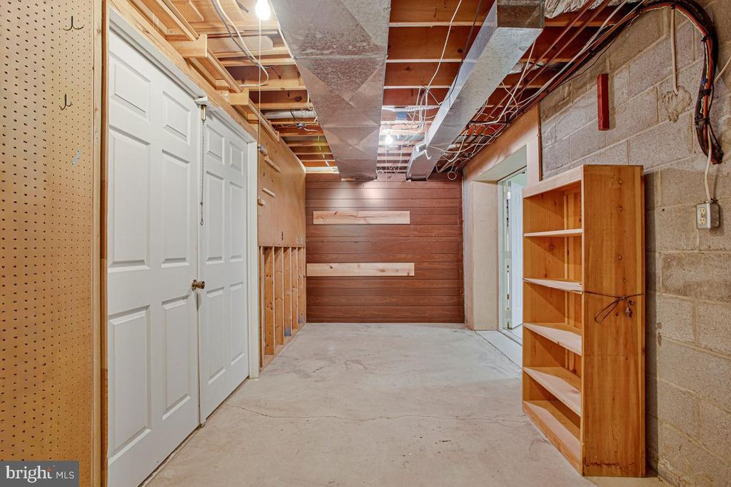 Image 51 of property listing at 3814 SPRING MEADOW DR, Ellicott City, MD 21042