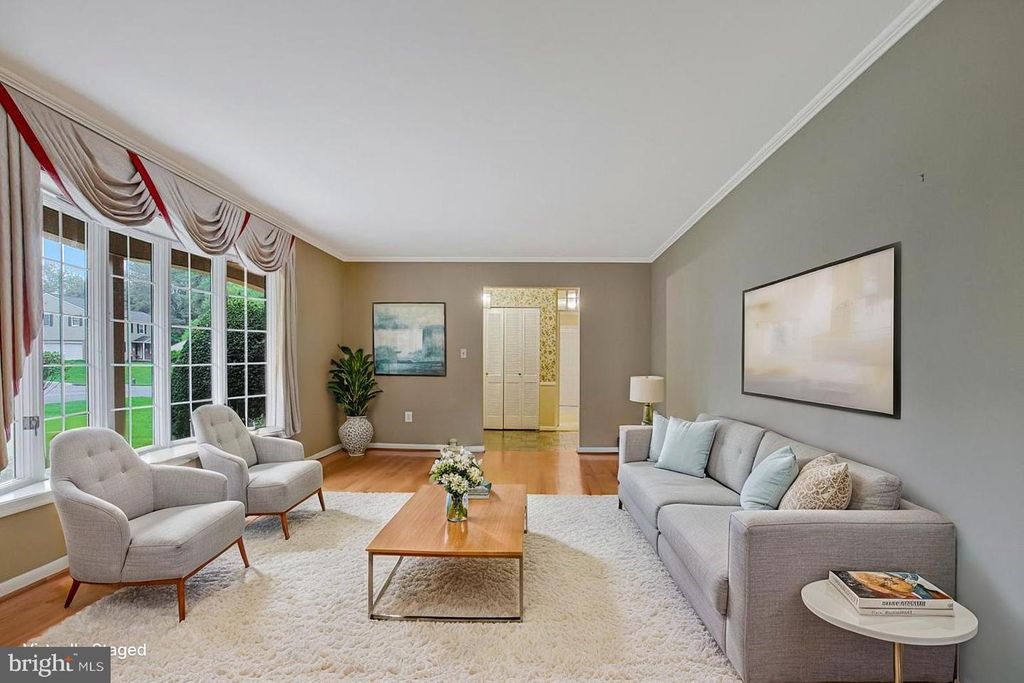 Image 7 of property listing at 3814 SPRING MEADOW DR, Ellicott City, MD 21042