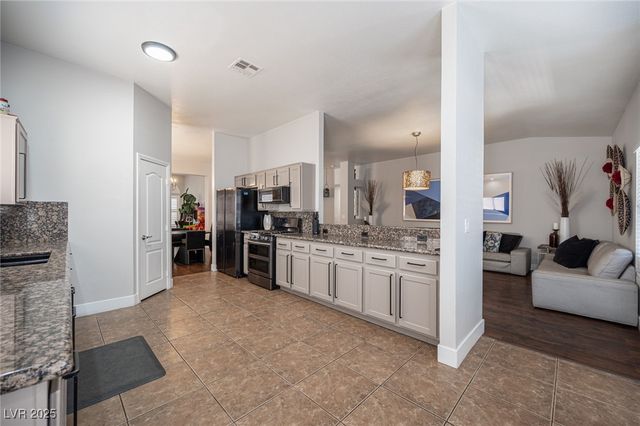 5816 Grand Heritage Street, Las Vegas, NV 89130