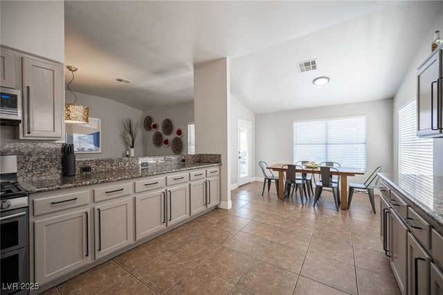 5816 Grand Heritage Street, Las Vegas, NV 89130