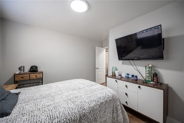 5816 Grand Heritage Street, Las Vegas, NV 89130