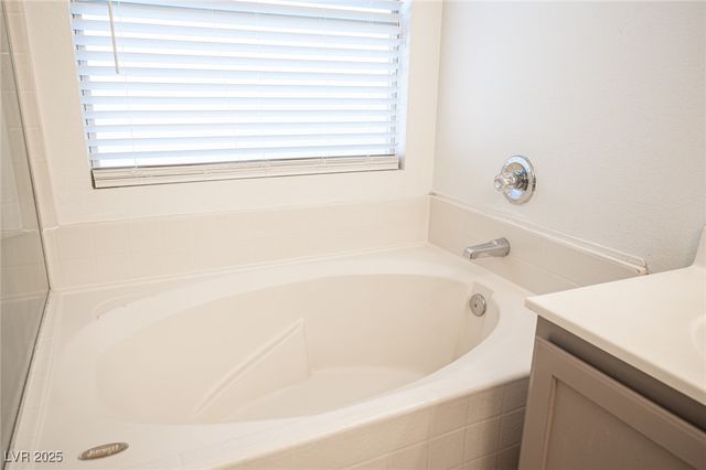 5816 Grand Heritage Street, Las Vegas, NV 89130