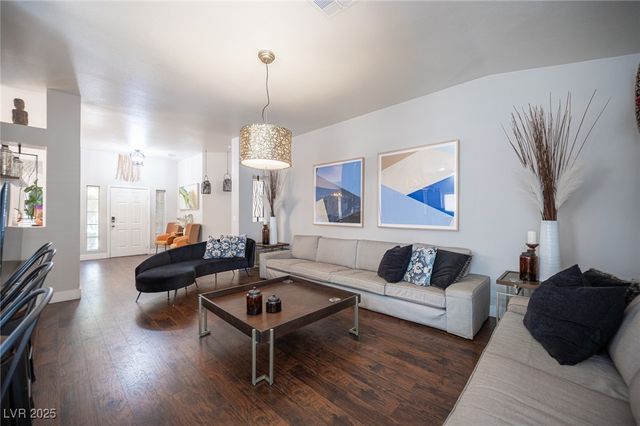 5816 Grand Heritage Street, Las Vegas, NV 89130