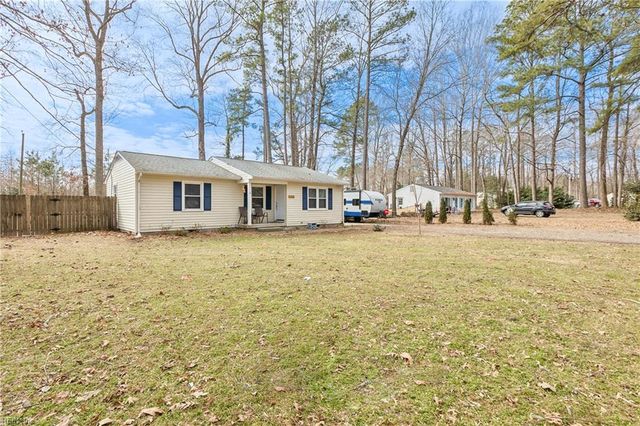 8598 Poplar Springs DR, Gloucester, VA 23061