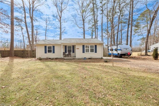 8598 Poplar Springs DR, Gloucester, VA 23061