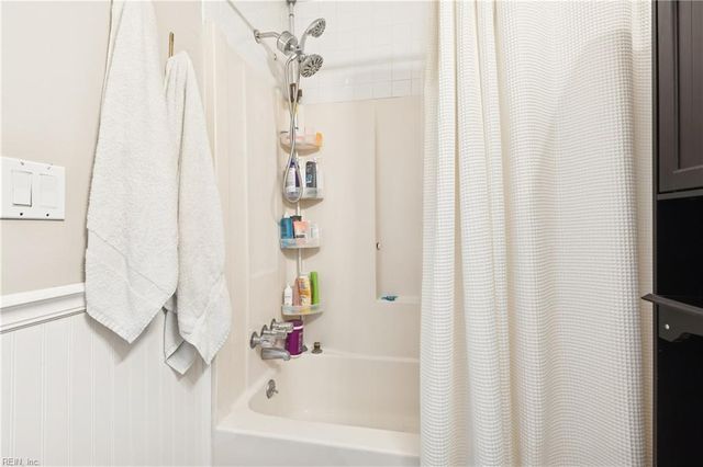 8598 Poplar Springs DR, Gloucester, VA 23061