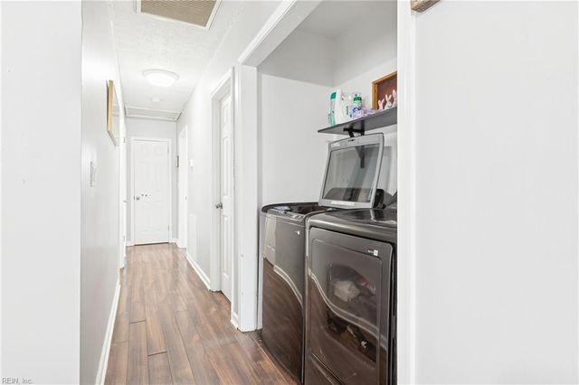 8598 Poplar Springs DR, Gloucester, VA 23061