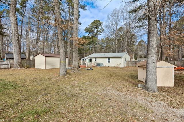 8598 Poplar Springs DR, Gloucester, VA 23061