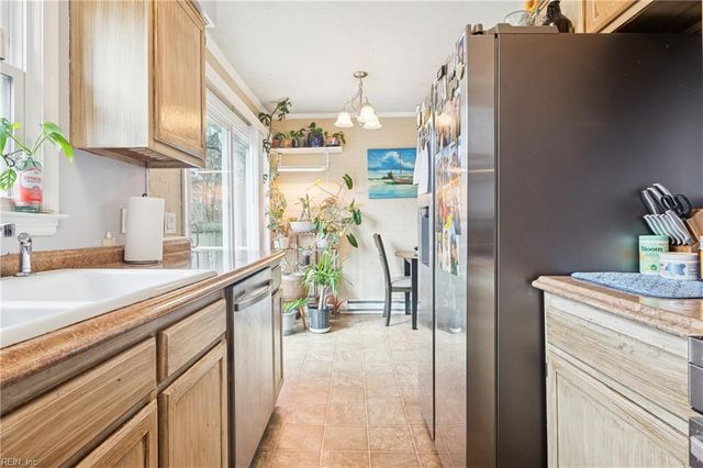 8598 Poplar Springs DR, Gloucester, VA 23061