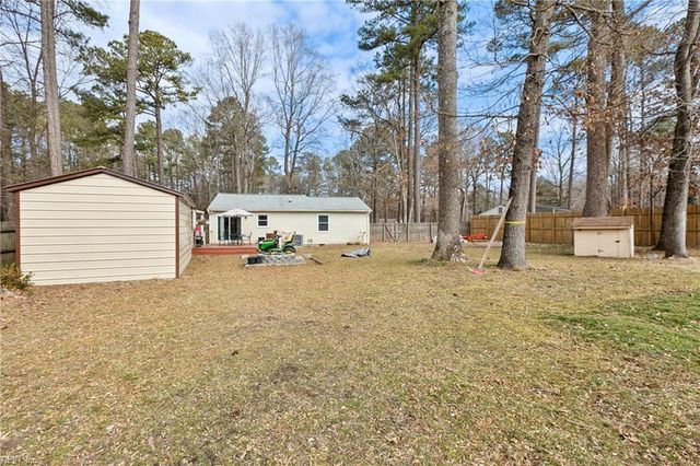 8598 Poplar Springs DR, Gloucester, VA 23061