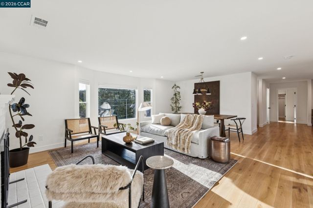 2216 Blackwood Dr, Walnut Creek, CA 94596