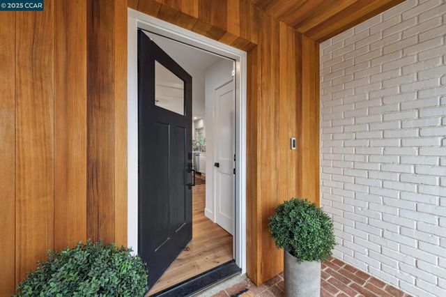 2216 Blackwood Dr, Walnut Creek, CA 94596