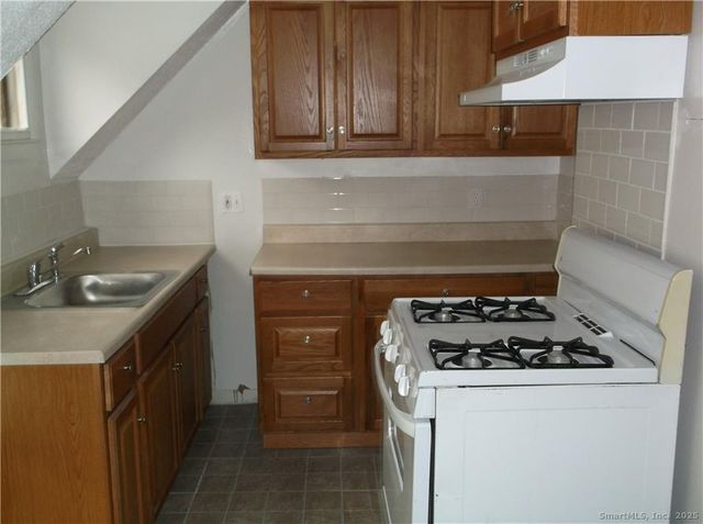 41 Baltic Street, Norwich, CT 06360