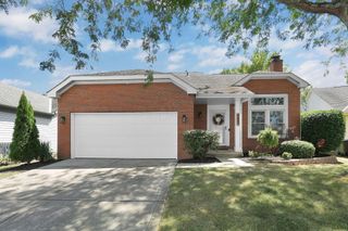 7623 Kemper Lakes Drive, Pickerington, OH 43147