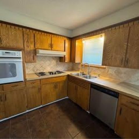 5705 W Wilshire Boulevard, Oklahoma City, OK 73132