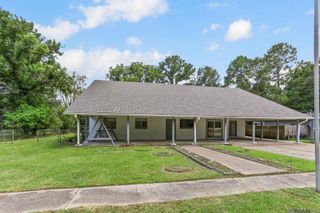 7136 Walker Dr, Baker, LA 70714