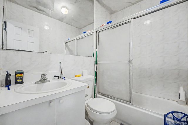 86-06 58th Ave, Elmhurst, NY 11358