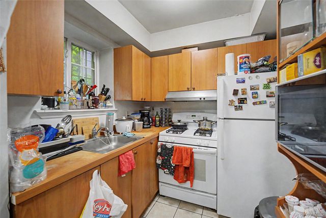86-06 58th Ave, Elmhurst, NY 11358