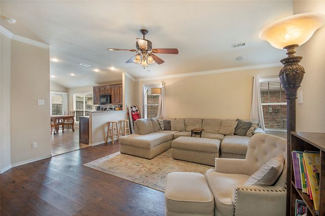 2140 Sweetwood Drive, Fort Worth, TX 76131