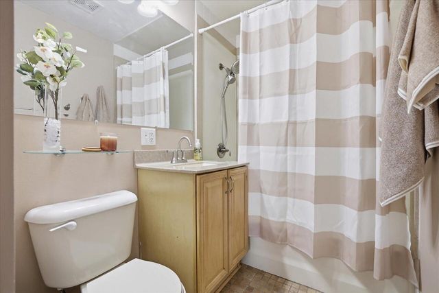 1902 84th STREET, Kenosha, WI 53143