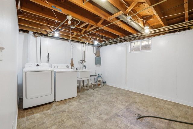 1902 84th STREET, Kenosha, WI 53143