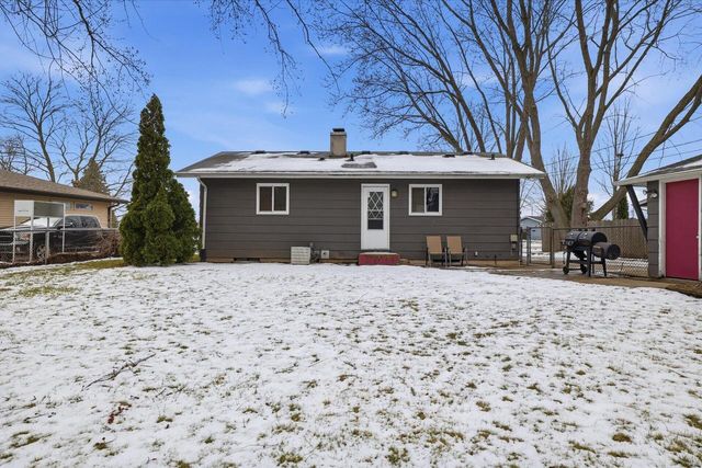 1902 84th STREET, Kenosha, WI 53143